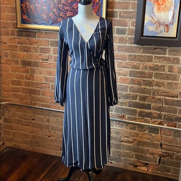 h and m wrap dress Ladies - Black Linen-Blend - Size: Unlined for a lightweight feel. Women's Beige/floral Patterned Wrap-Front Dress